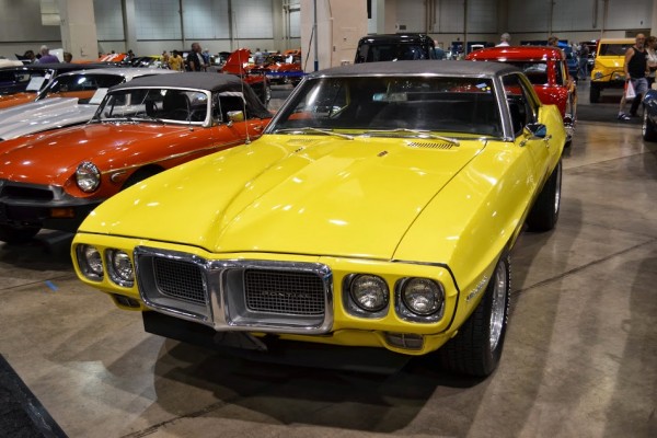 1969 Pontiac Firebird Custom 2-Door Coupe