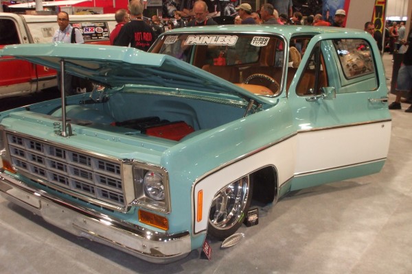 slammed chevy blazer second gen custom lowrider displayed at SEMA 2013
