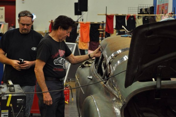 gene winfield test fitting a custom part on a hot rod