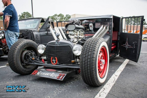 1927 ford rat rod with v8 engine