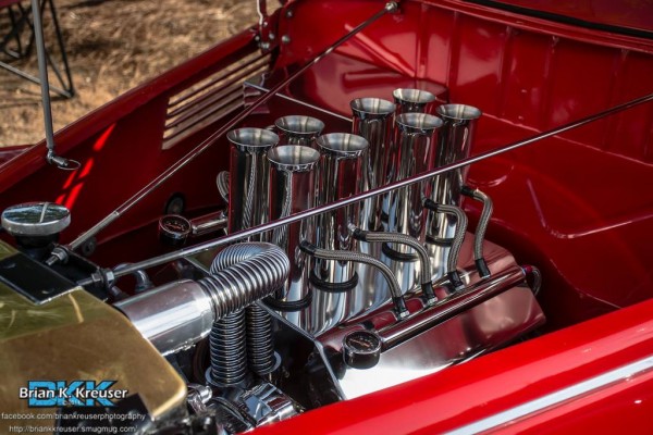 velocity stack intake on a classic hot rod custom motor