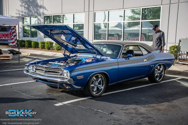 blue dodge challenger r/t with custom wheels