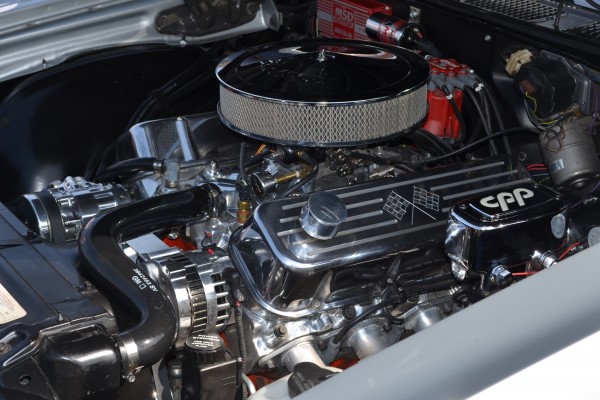 Big Block Chevy v8 engine in a classic car