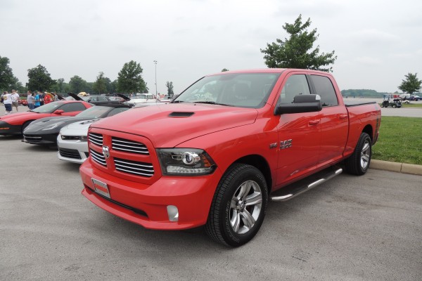 red ram 1500 pickup truck