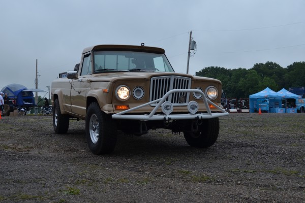jeep gladiator vintage full size pickup truck
