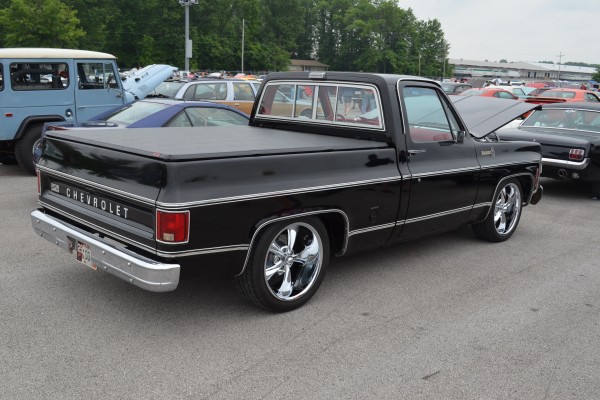 custom chevy bonanza squarebody pickup truck