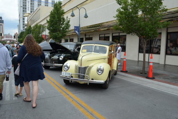 crowds walking among hot rods at 2014 Hot August Nights in Reno, NV