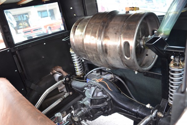beer keg fuel cell of a rat rod