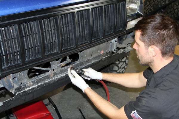 removing front air dam from a jeep Cherokee XJ