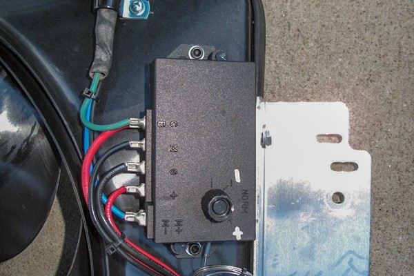 fan control module for a vehicle engine cooling fan