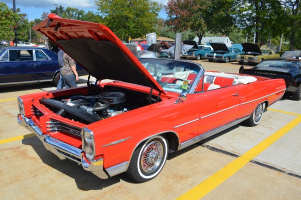 1964 Pontiac Bonneville convertible coupe