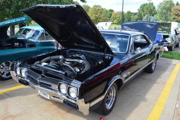1966 Oldsmobile 442, Black
