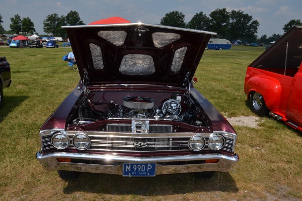 1967 chevy chevelle ss grille and engine view