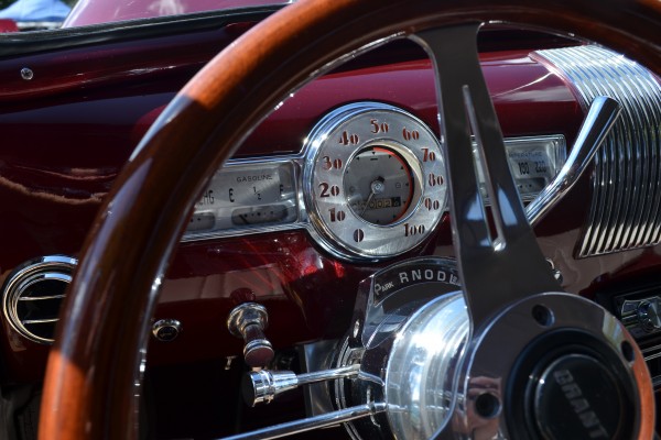 vintage pontiac deluxe interior