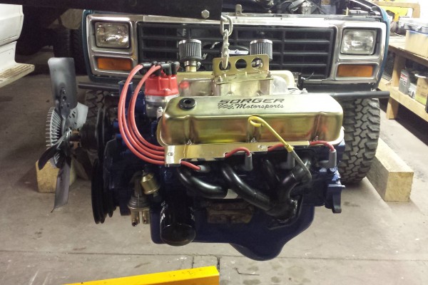 v8 engine on a hoist