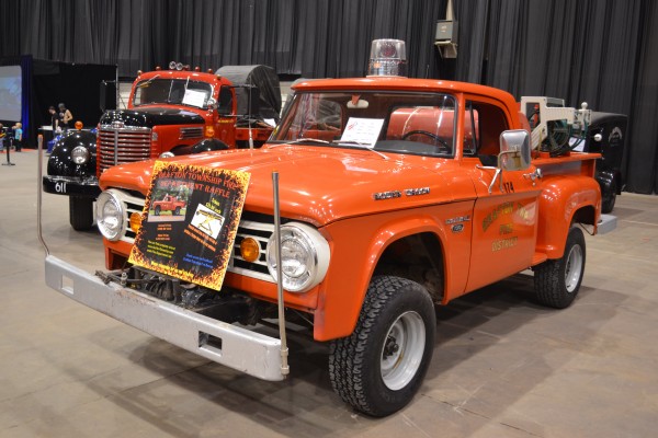vintage dodge 4x4 pickup truck