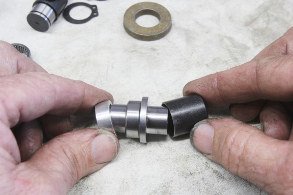 assembling an ls trunnion prior to install into a rocker
