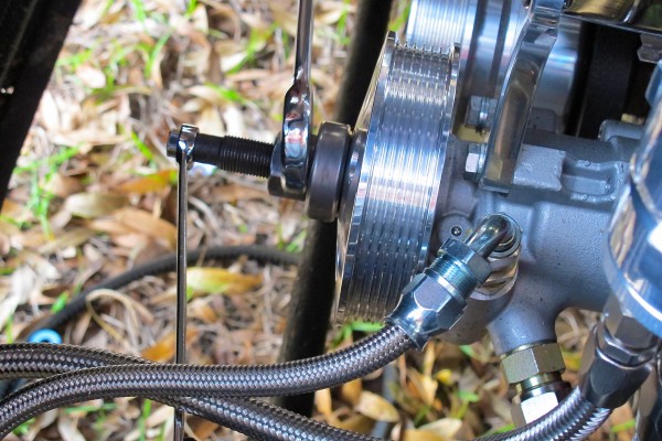 installing a power steering pulley on an engine