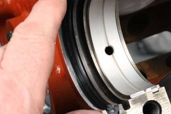 rear main seal orientation on a mopar v8