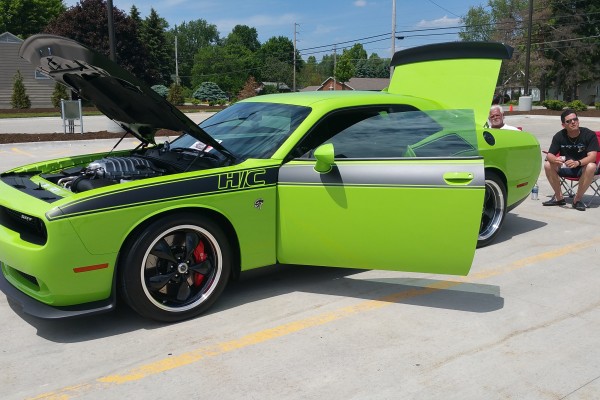 late model dodge srt challenger