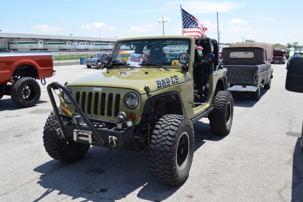 modified jeep wrangler with stinger bumper