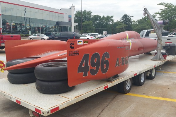 Carbinite LSR streamliner on trailer at summit racing