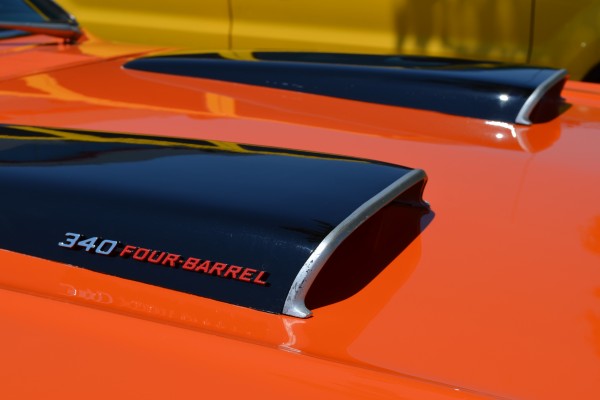 1971 dodge demon, 340 four-barrel hood scoops