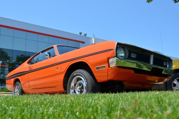 1971 dodge demon, front quarter view