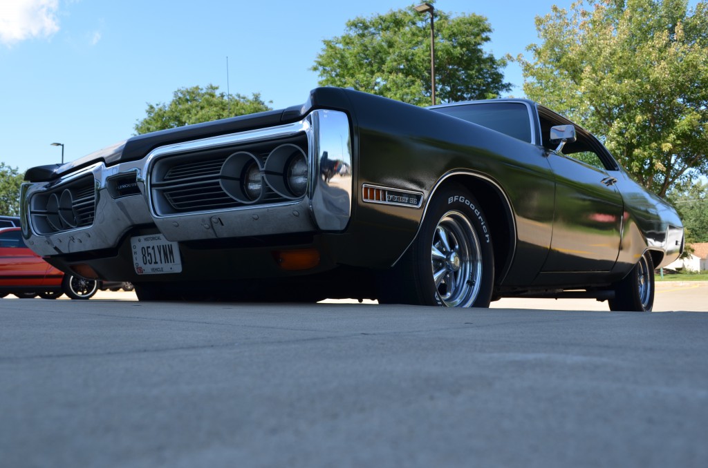 1972 plymouth fury III, low front quarter shot