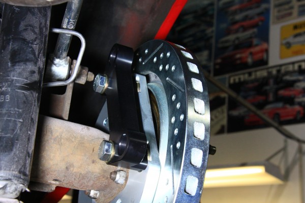 brake caliper bracket