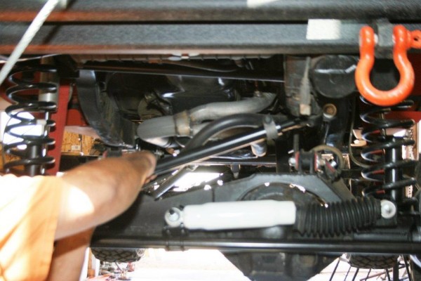 Removing tie rod on jeep wrangler tj