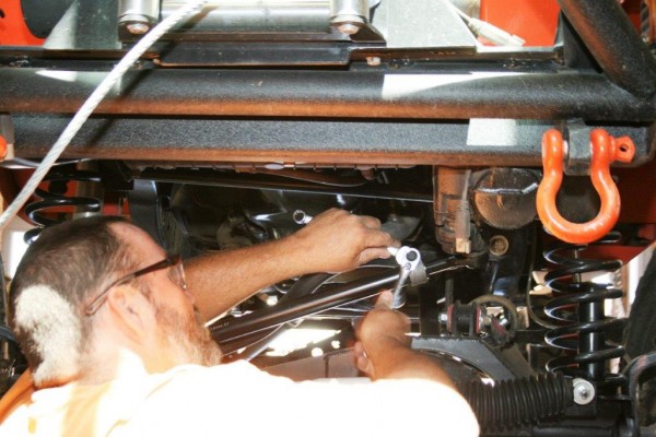 installing steering rod clamps on jeep wrangler tj