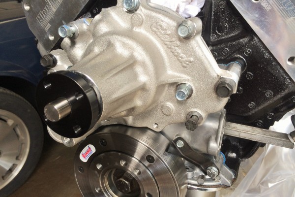 Edelbrock aluminum water pump installed