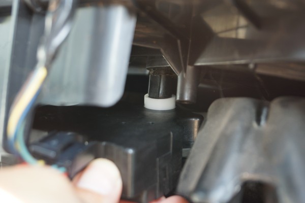 blend door shaft location on a chevy silverado hvac system