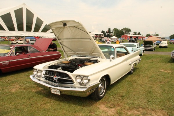 vintage Chrysler 300 coupe at 2015 Mopar Nationals