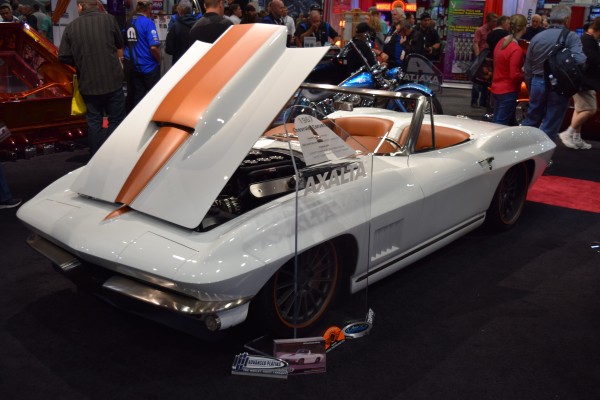 custom c2 corvette sting ray at SEMA Show 2015