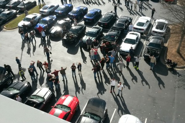 s550 mustang car club meetup at summit racing, roof shot