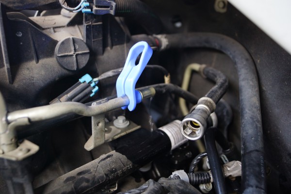 fuel line removed from a gm ls engine fuel rail