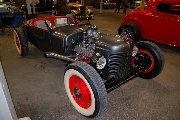 flathead ford v8 in a model t bucket hot rod