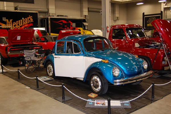 vintage 2-tone paint on a volkswagen beetle bug