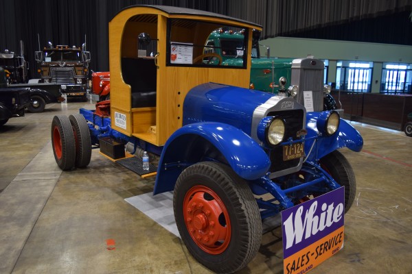 vintage white huckster truck