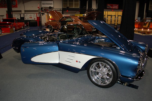 c11 blue chevy corvette show car