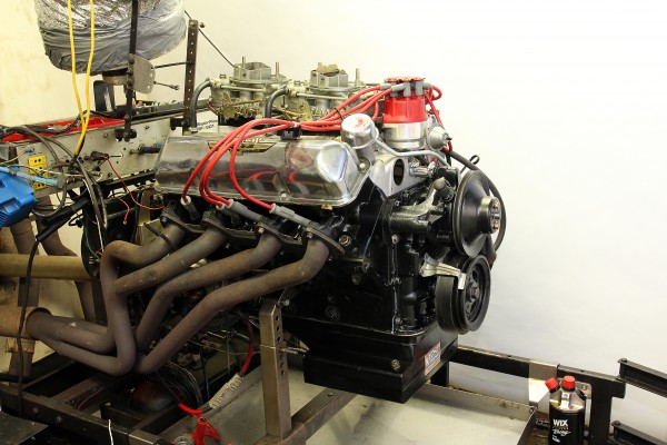 ford 427 engine on a dyno test run