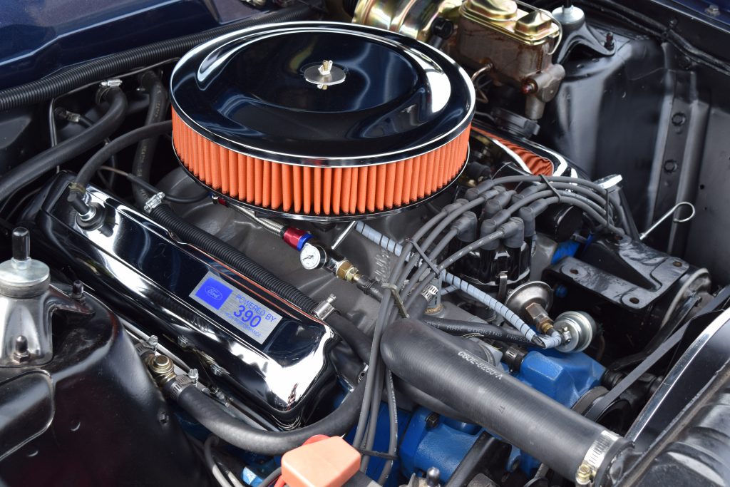 ford 390 v8 in an old truck