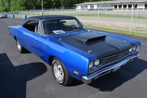 dodge coronet super bee muscle car