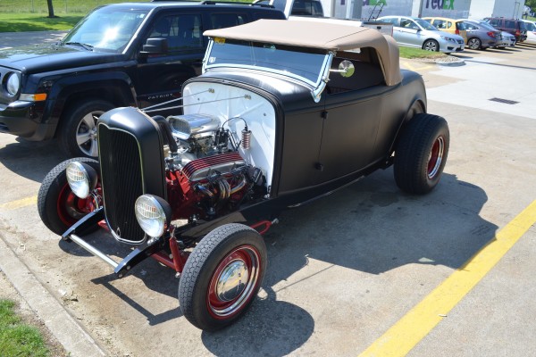 1932 ford highboy roadster hotrod, driver side