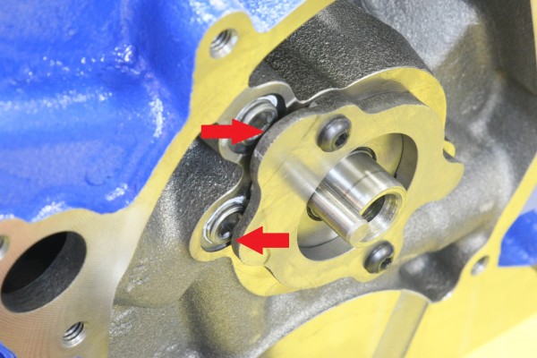 cam retainer plate on an engine