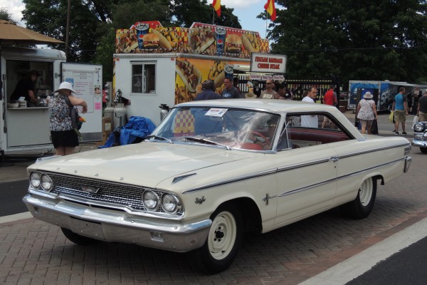 ford fairlane muscle car