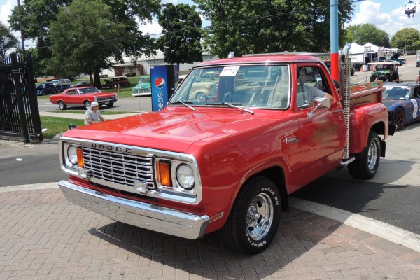 dodge lil red express truck