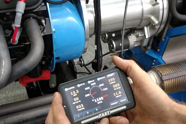 fast efi controller module tuning an engine on dyno